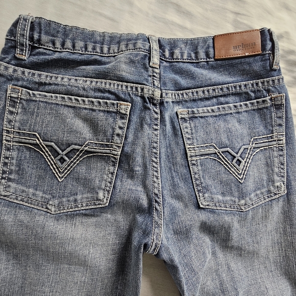 SALE - Picture 2 of 9